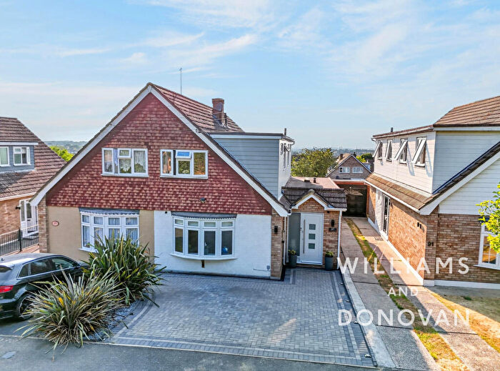 3 Bedroom Semi-Detached House For Sale In Downer Road North, Benfleet, SS7