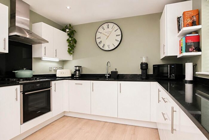 2 Bedroom Flat For Sale In Austen House, Kipling Way, Borehamwood, WD6