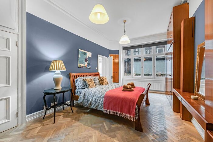 4 Bedroom Flat To Rent In Hyde Park Mansions, Cabbell Street, NW1