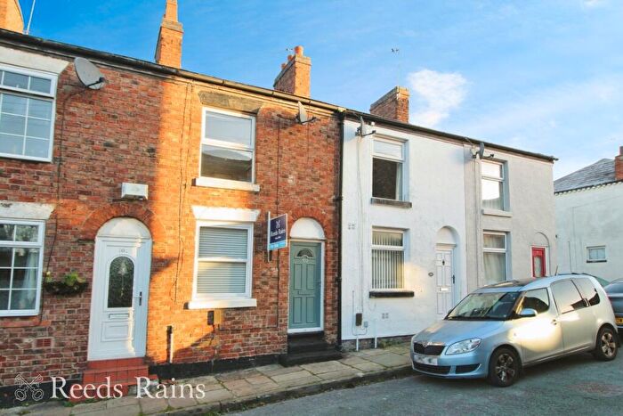 2 Bedroom Terraced House For Sale In Paradise Street, Macclesfield, Cheshire, SK11