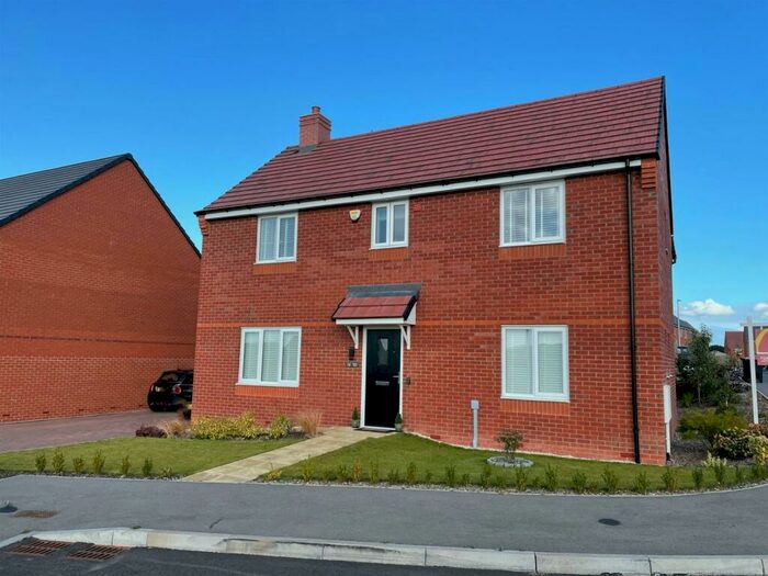 4 Bedroom Detached House For Sale In Fieldon Drive, Grendon, CV9