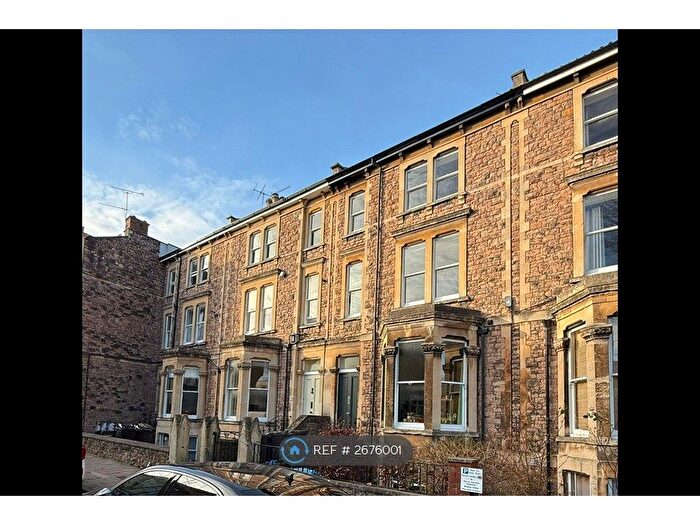 4 Bedroom Maisonette To Rent In Alma Vale Road, Bristol, BS8