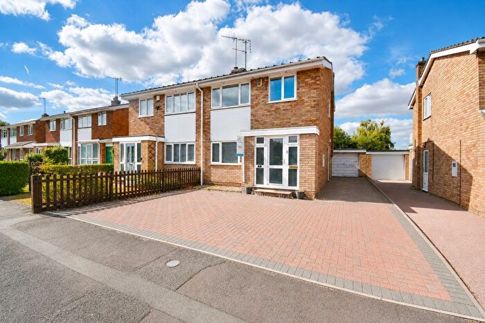 4 Bedroom Semi-Detached House To Rent In Falcutt Way, Northampton, NN2
