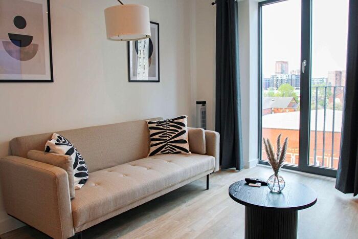 1 Bedroom Flat To Rent In Derwent Street, Manchester, Greater Manchester, M5