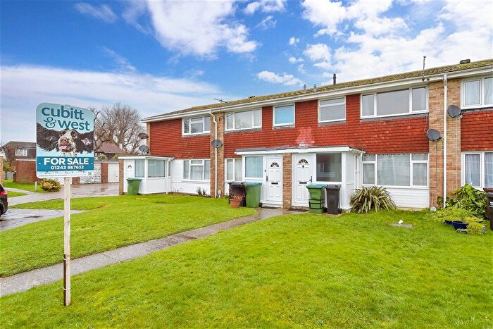 3 Bedroom Terraced House For Sale In Bucknor Close, Bognor Regis, West Sussex, PO21