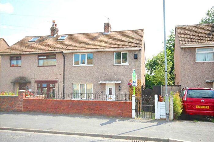 3 Bedroom Semi-Detached House To Rent In Brookway Lane, St. Helens, WA9