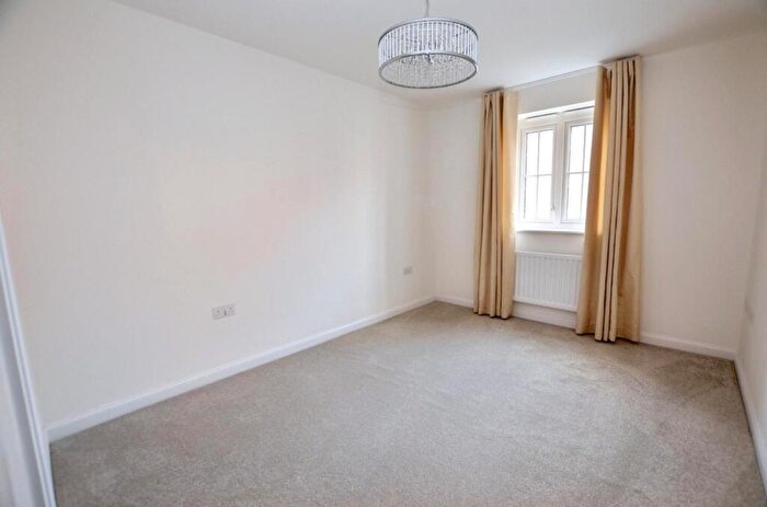 2 Bedroom Apartment For Sale In Watermill Way, Collingtree, Northampton, NN4