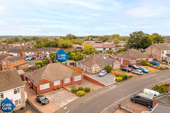 2 Bedroom Bungalow For Sale In Harrow Road, Whitnash, CV31