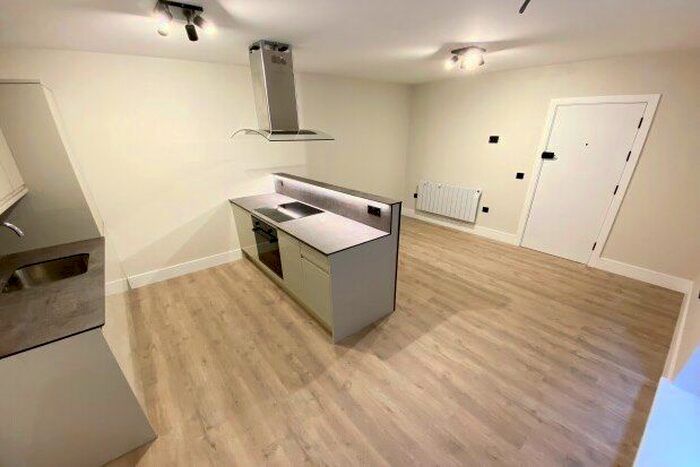 1 Bedroom Flat To Rent In Amalie Place, Farnborough, GU14