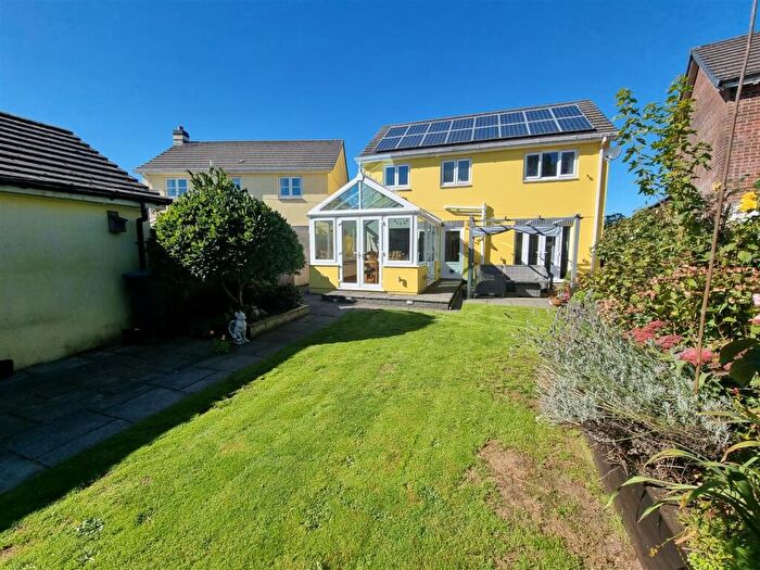 4 Bedroom Detached House For Sale In Chough Close, Launceston, PL15