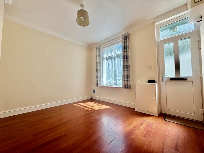 2 Bedroom House To Rent In Washington Road, Portsmouth, PO2