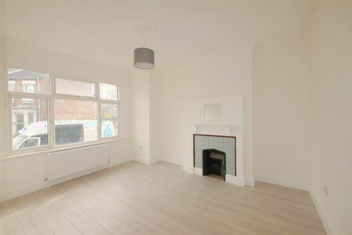 4 Bedroom Terraced House To Rent In Antill Rd, London, N15
