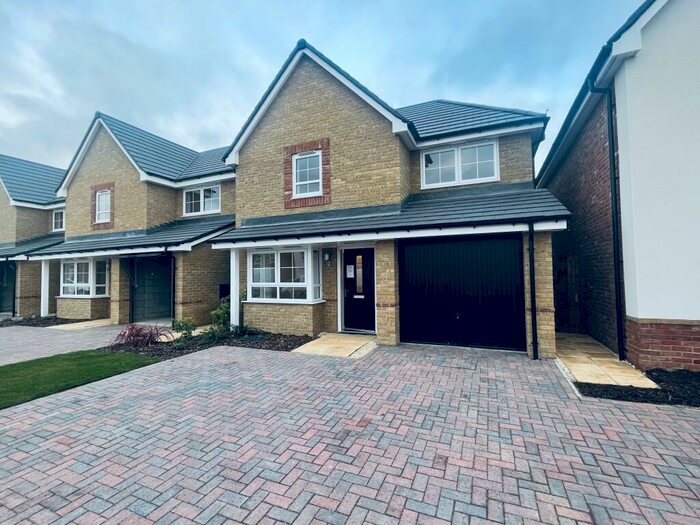 3 Bedroom Detached House To Rent In Seagrove Close, Hampton Beach, Peterborough, PE7