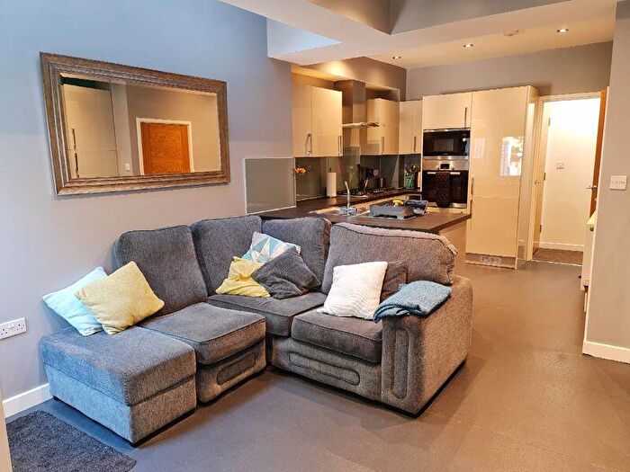7 Bedroom Terraced House For Sale In Heeley Road, Selly Oak, Birmingham, B29