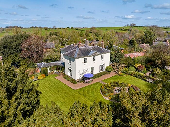 5 Bedroom House For Sale In Farnborough, Banbury, Oxon/Warwickshire, OX17