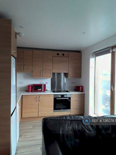 3 Bedroom Flat To Rent In Mulberry House, Southampton, SO14