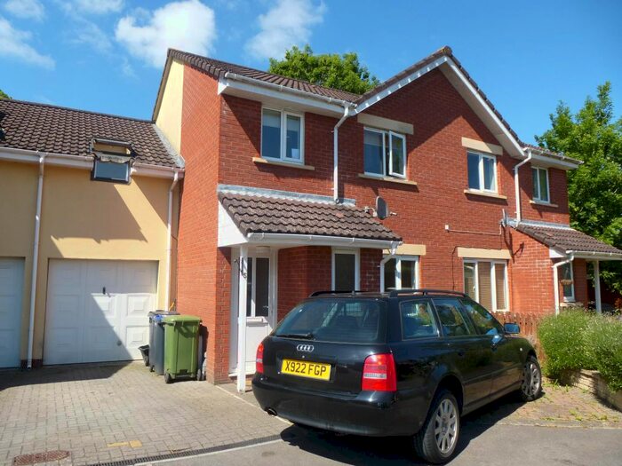 5 Bedroom Property To Rent In Compton Close, Trowbridge, BA14
