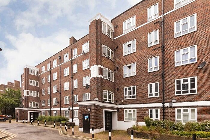 2 Bedroom Flat To Rent In White City Estate, White City, W12