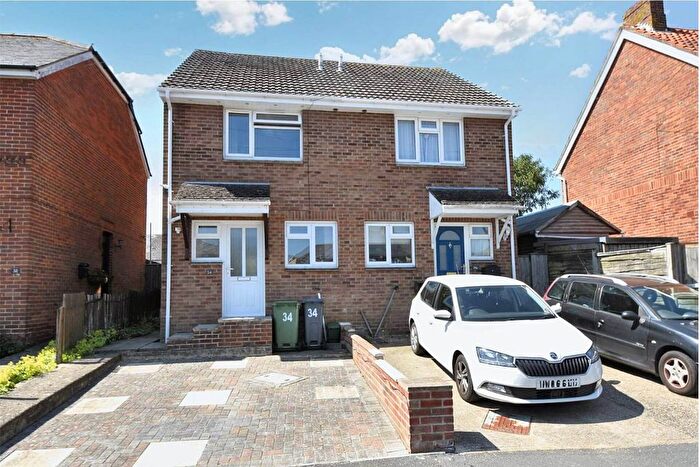 2 Bedroom Semi-Detached House To Rent In Albany Road, Newport, PO30