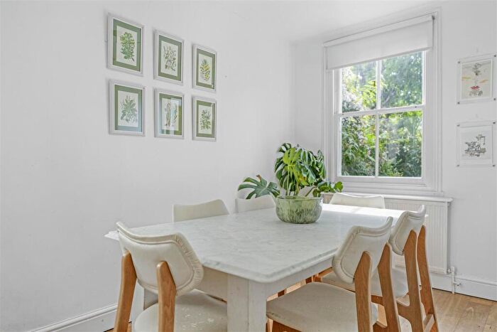 1 Bedroom Flat For Sale In Forburg Road, Stoke Newington, N16