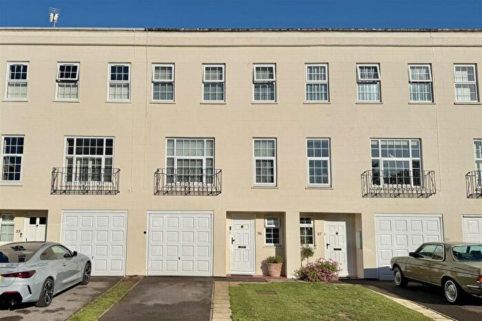 3 Bedroom House For Sale In Keynshambury Road, Cheltenham, GL52