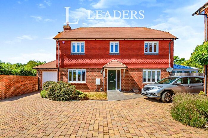 Detached House To Rent In Titnore Lane, Goring-By-Sea, BN12