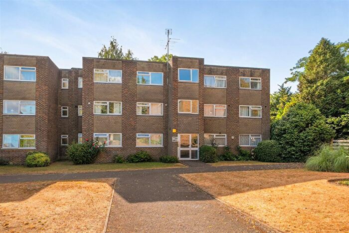 2 Bedroom Flat For Sale In Gateway Close, Northwood, HA6