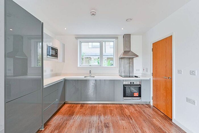 1 Bedroom Flat To Rent In Eckington Lane, New Cross, London, SE14