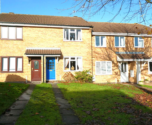 2 Bedroom Terraced House For Sale In Hillside Close, Banbury, OX16