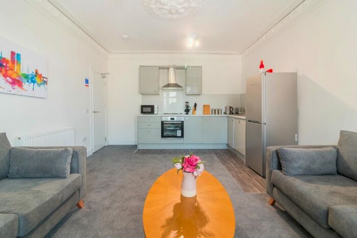 2 Bedroom Flat To Rent In Eden Street, Stobswell, Dundee, DD4