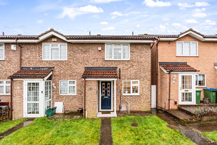 3 Bedroom End Of Terrace House For Sale In Fairmont Close, Belvedere, Kent, DA17