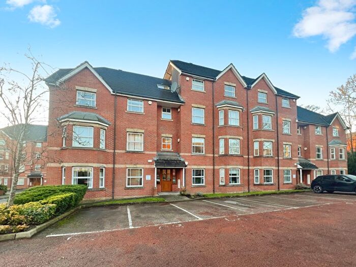 2 Bedroom Flat To Rent In Royal Court Drive, Bolton Town Centre, BL1