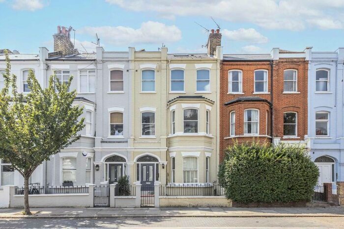 1 Bedroom Flat To Rent In Rostrevor Road, London, SW6