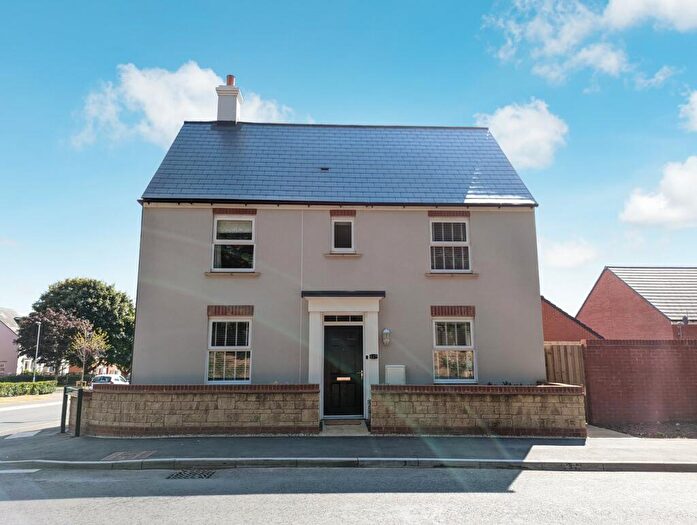 3 Bedroom Semi-Detached House For Sale In Wookey Hole Road, Wells, BA5