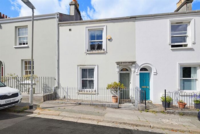 4 Bedroom Property For Sale In Anns Place, Stoke, PL3