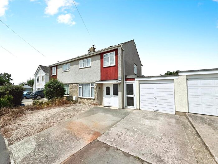 3 Bedroom Semi-Detached House For Sale In Homefield Close, Beckington, BA11