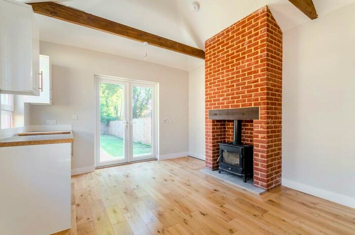 4 Bedroom House To Rent In Beulah Hill, Crystal Palace, London, SE19