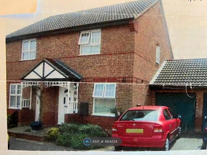 2 Bedroom Semi-Detached House To Rent In Greenside Hill, Milton Keynes, MK4
