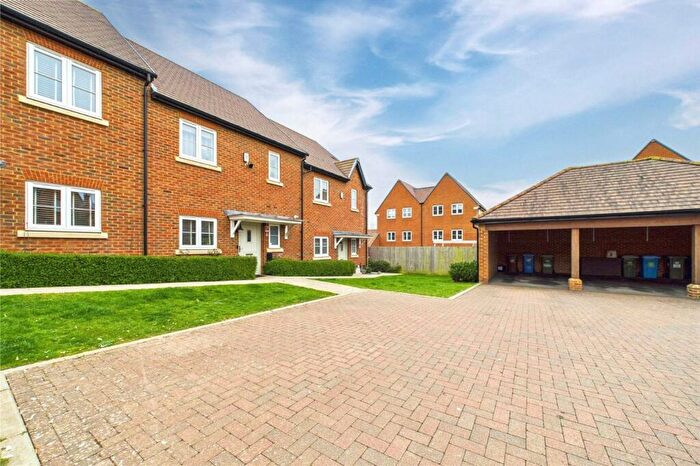 3 Bedroom Terraced House For Sale In Mallow Grove, Warfield, Berkshire, RG42