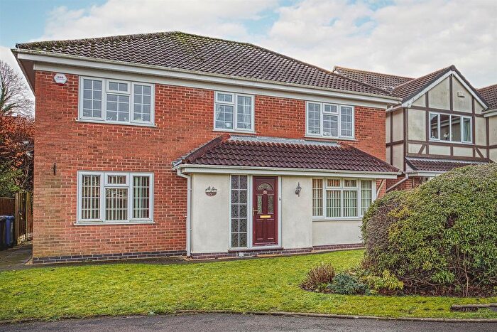 4 Bedroom Detached House To Rent In Birkdale Close, Mickleover, Derby, DE3