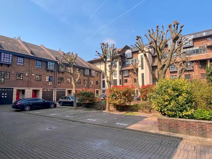 3 Bedroom Terraced House To Rent In Rope Street, London, SE16