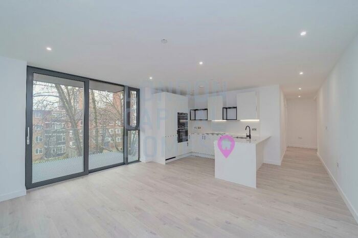 2 Bedroom Apartment To Rent In Willowbrook House, Coster Ave, Woodberry Down, London, N4