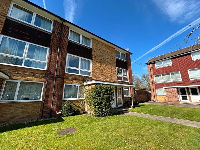 2 Bedroom Maisonette To Rent In Inglewood Court, Liebenrood Road, Reading, Berkshire, RG30