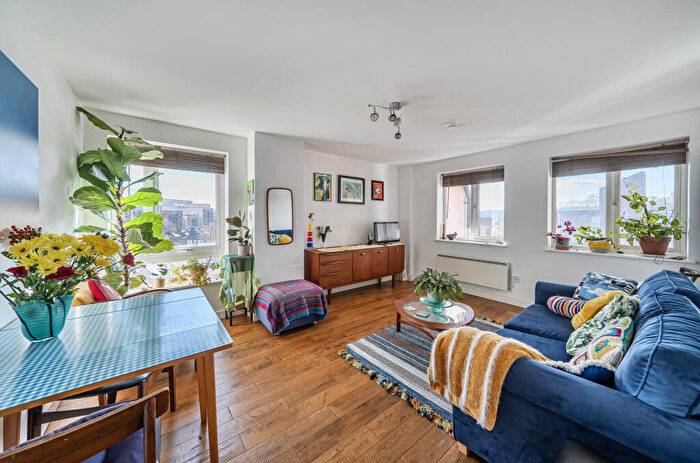 1 Bedroom Apartment For Sale In Station Road, London, N22