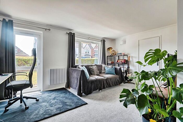 1 Bedroom Flat For Sale In Jockey Road, Sutton Coldfield, B73