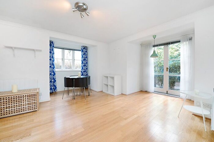 Studio To Rent In Brompton Park Crescent, West Brompton, SW6