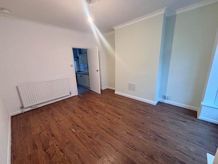 2 Bedroom Property To Rent In Edgecumbe Street, Hull, HU5