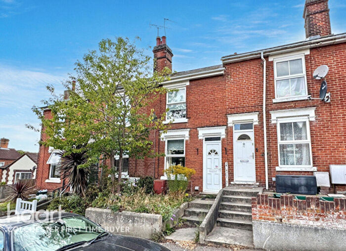 3 Bedroom Terraced House For Sale In Bourne Road, Colchester, CO2