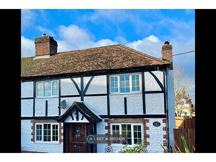 2 Bedroom Semi-detached House To Rent In Chapel Cottages, Elstead, Godalming, GU8