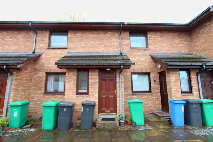 1 Bedroom Apartment To Rent In Glenbridge Court, Dunfermline, KY12